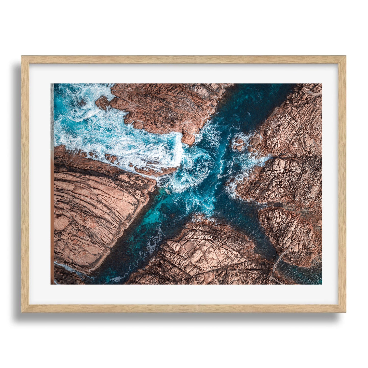 G054 - CANAL ROCKS